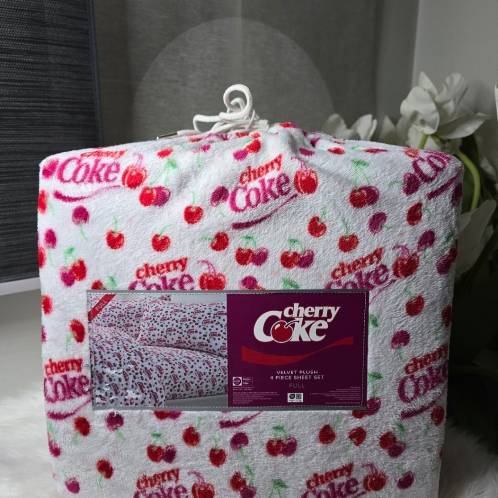 Cherry Coke Full velvet plush 4 piece sheet set new